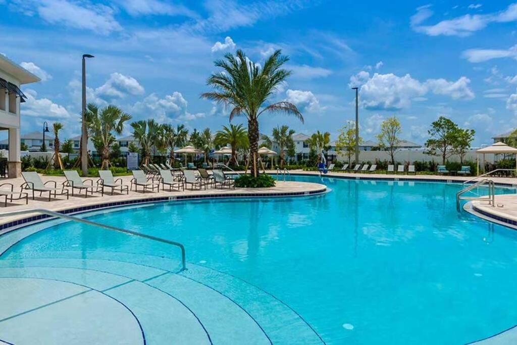 Elegant Luxury With Pool Holiday home *
